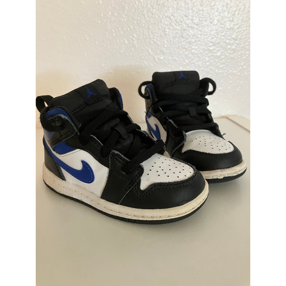 Nike Air Jordan Blue‎ and Black Shoes Little Boys Size 7